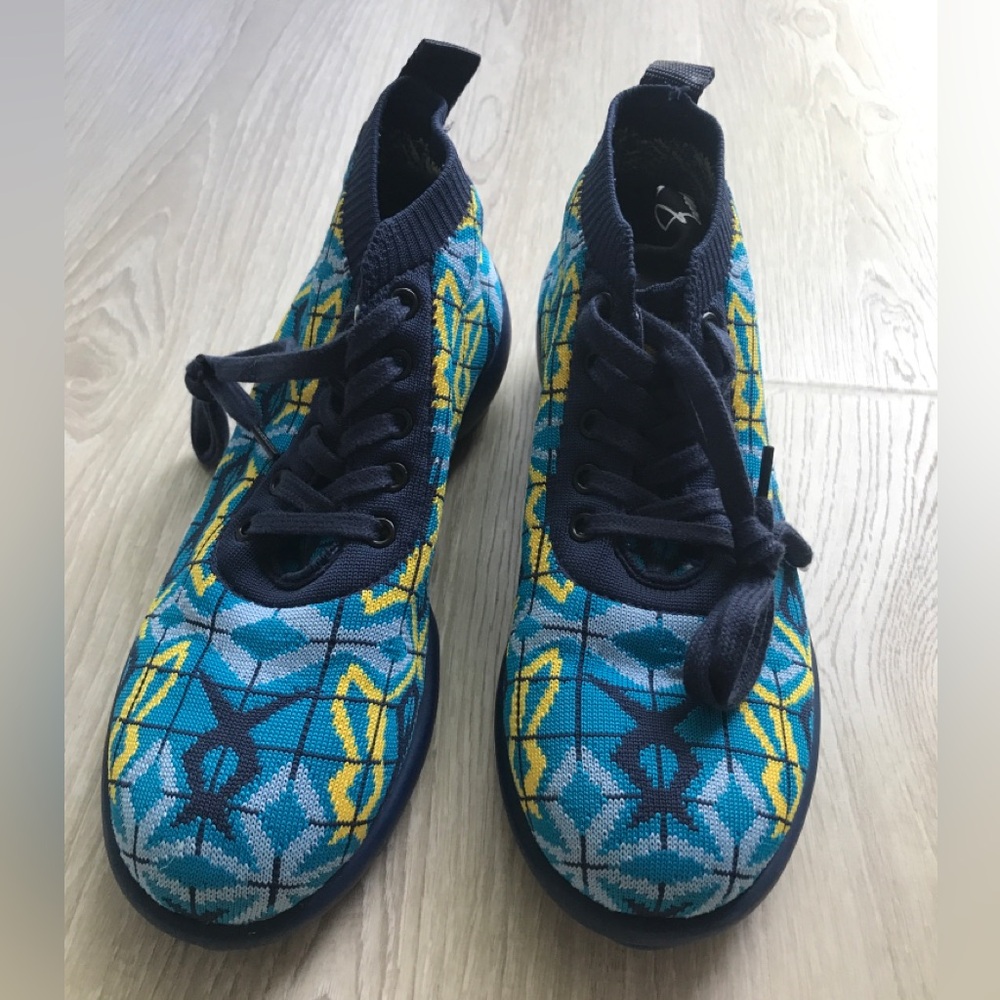 FLUEVOG - Anna Sui collab- Fly knit sneakers size 9Womens / 7Mens